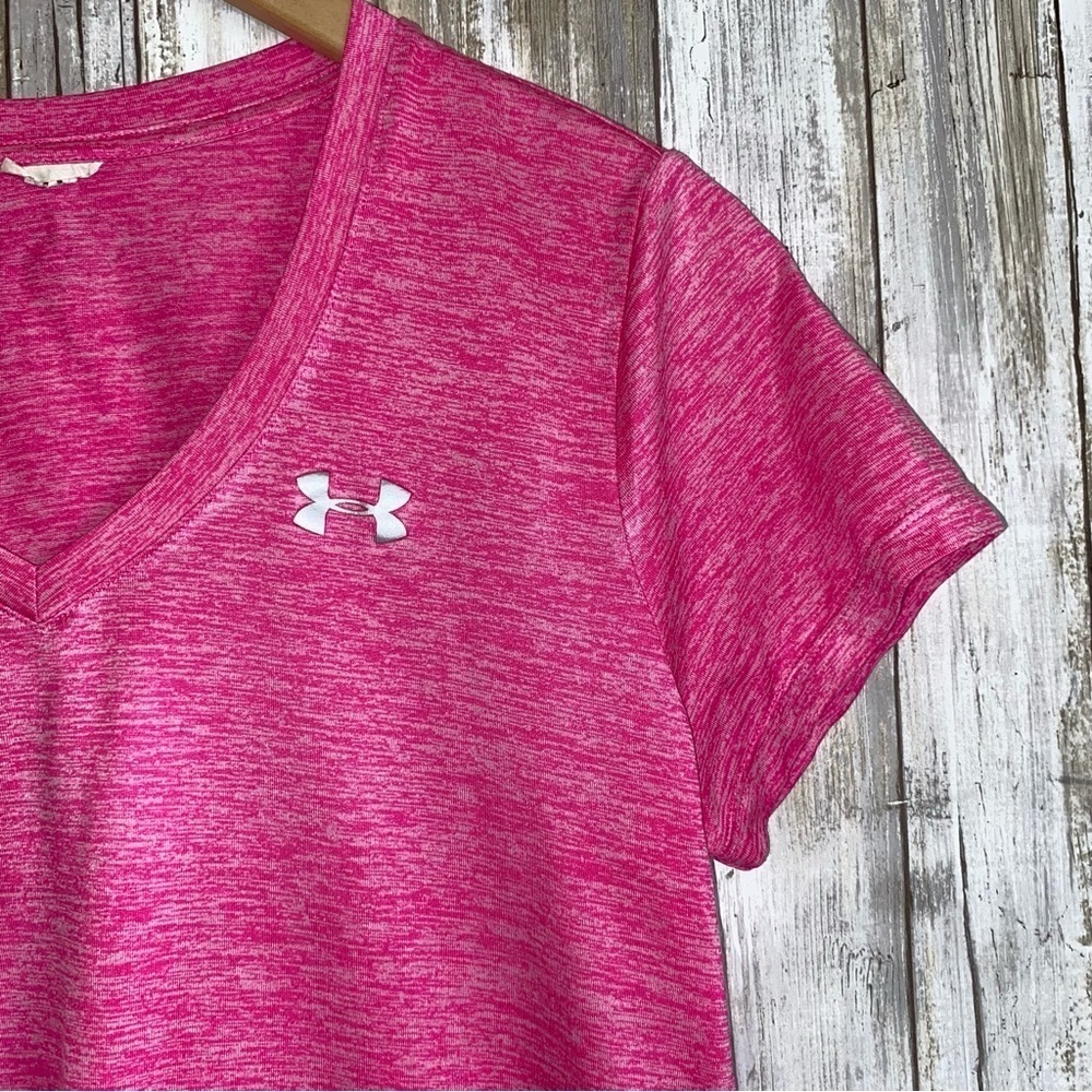 Under Armor Twist Tech V Neck Pink Heathered Tee - Picture 2 of 5